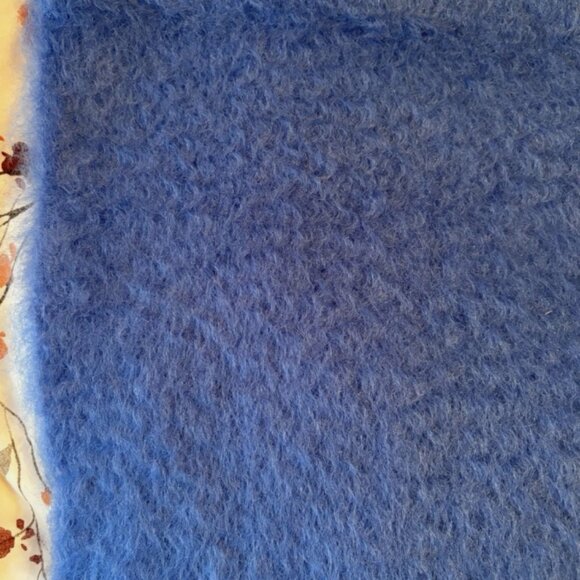 SOLD ON EBAY SERENA & LILY mohair and wool thrown blanket thick and warm - Picture 2 of 5